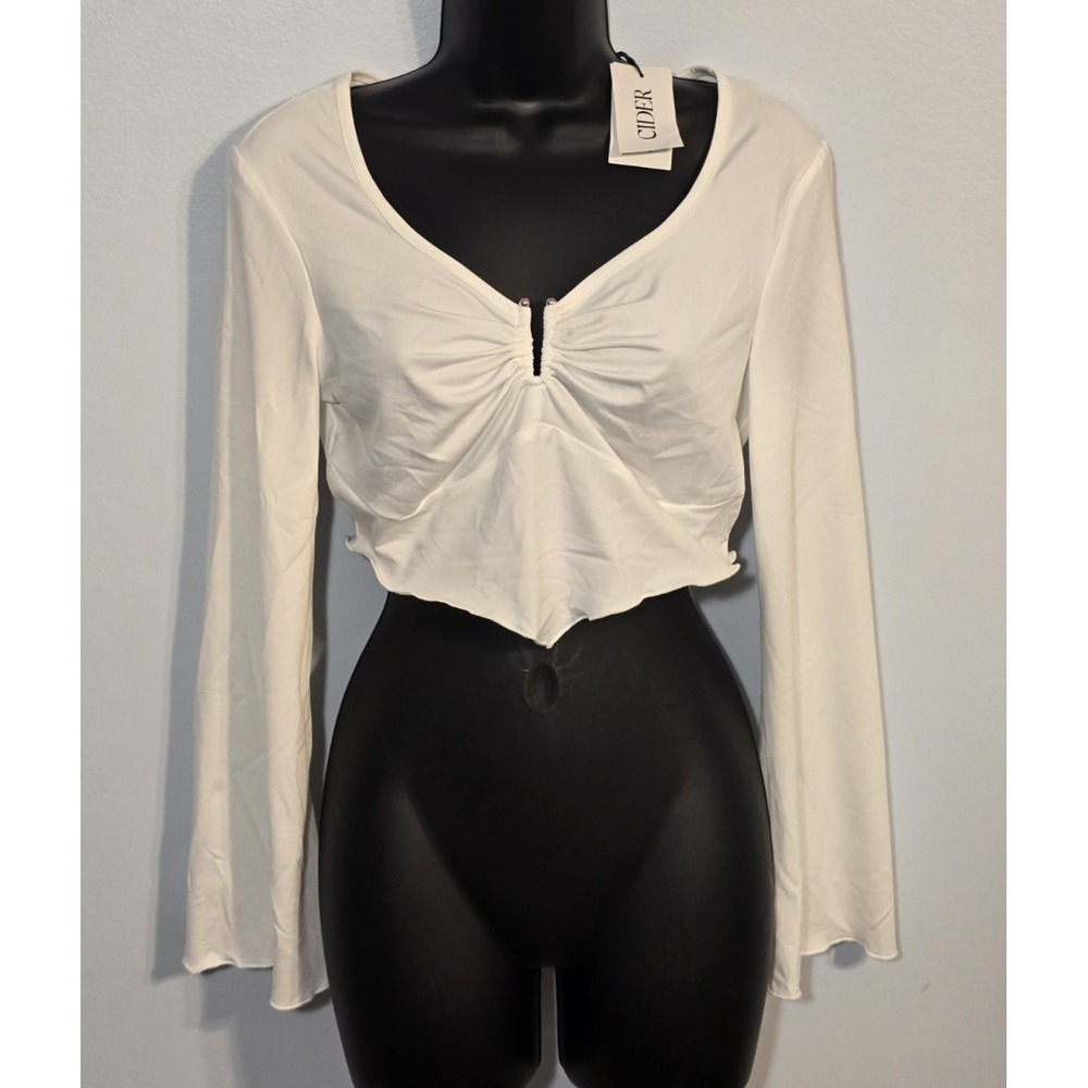 NWT Cider Women's White Long Sleeve Ruched‎ V-Neck Crop Top Size Medium